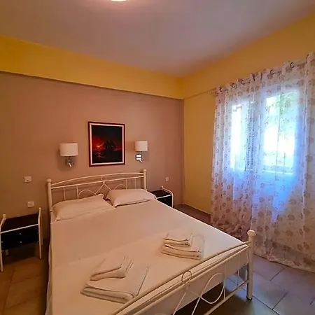 Standart , Glyfada Hotel 3*